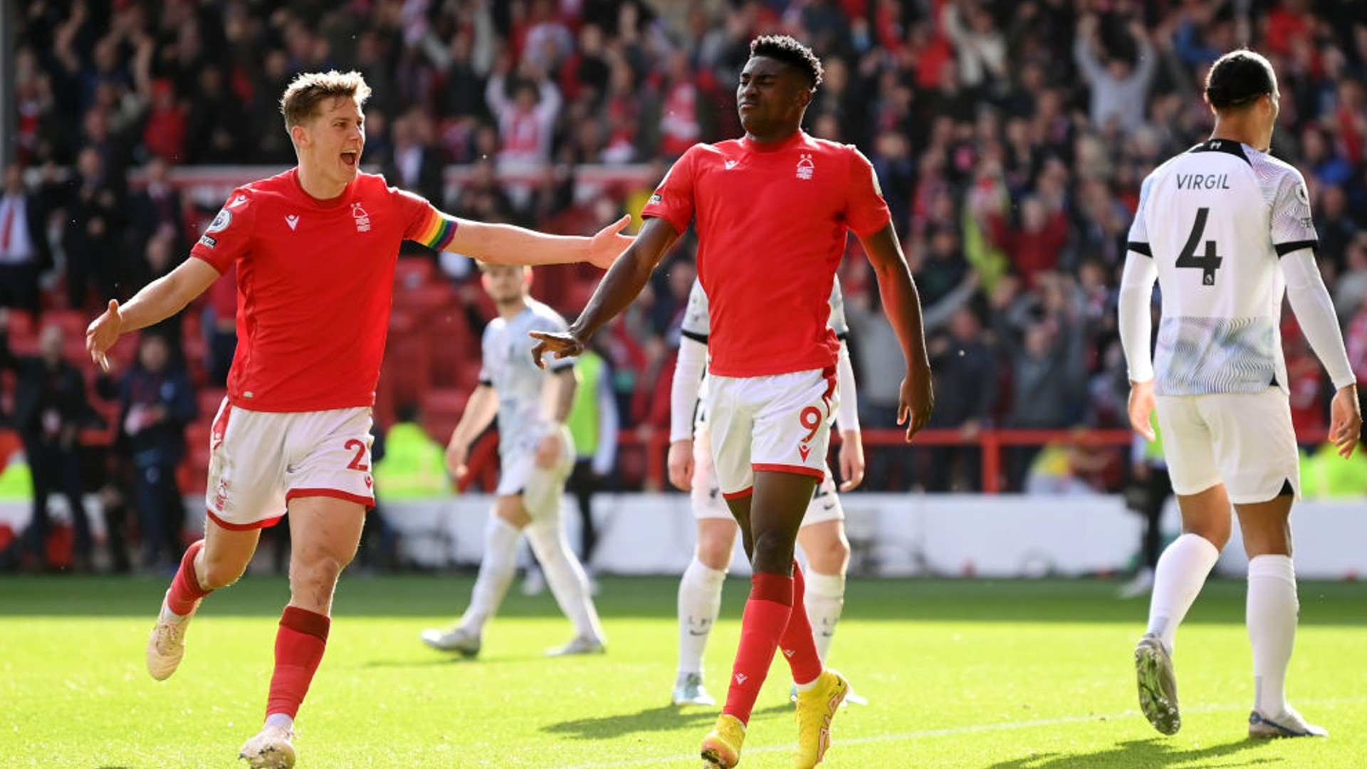 特別是他能 特別是他能